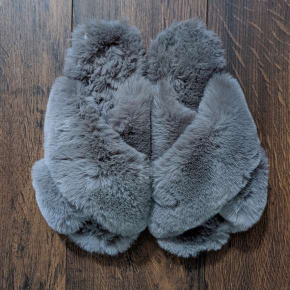 LOFT Faux Fur Cross Slide Slippers - Picture 2 of 8